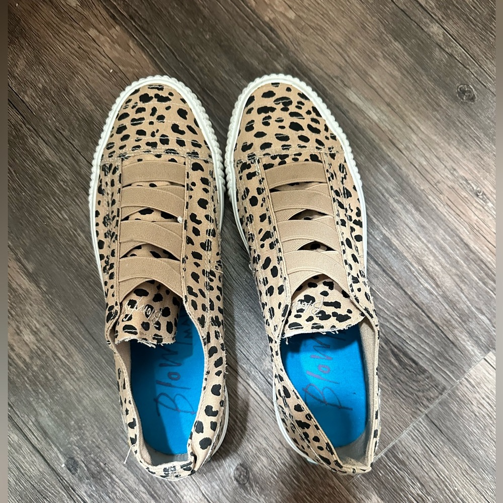 Blowfish leopard shoes / only worn once